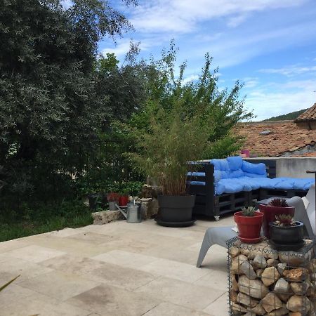 Babayaga Bed and Breakfast Moustiers-Sainte-Marie Exteriör bild